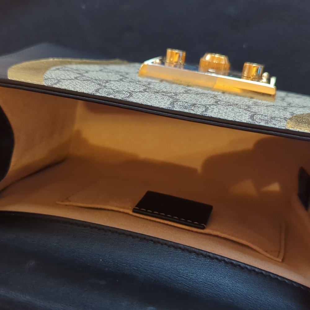 Gucci Pad Lock GG Supreme - Picture 11 of 13
